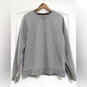 New Balance Unisex crewneck sweatshirt size medium